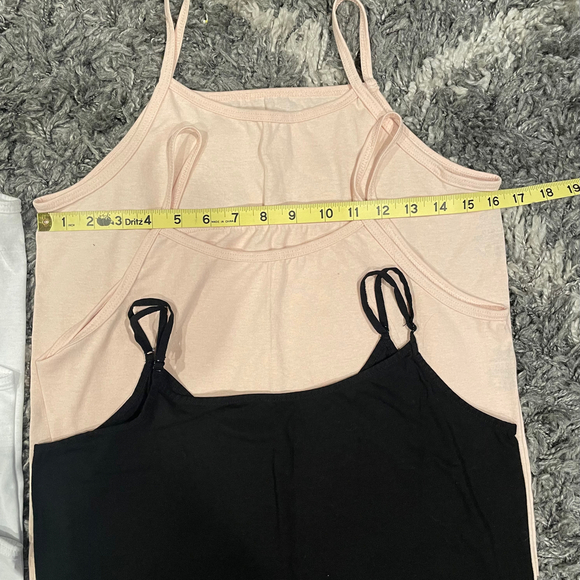 Womens Tank Top Bundle Set of 10 Lightweight Undershirts Size Medium - Picture 5 of 6